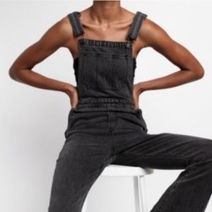 Levi’s black overalls